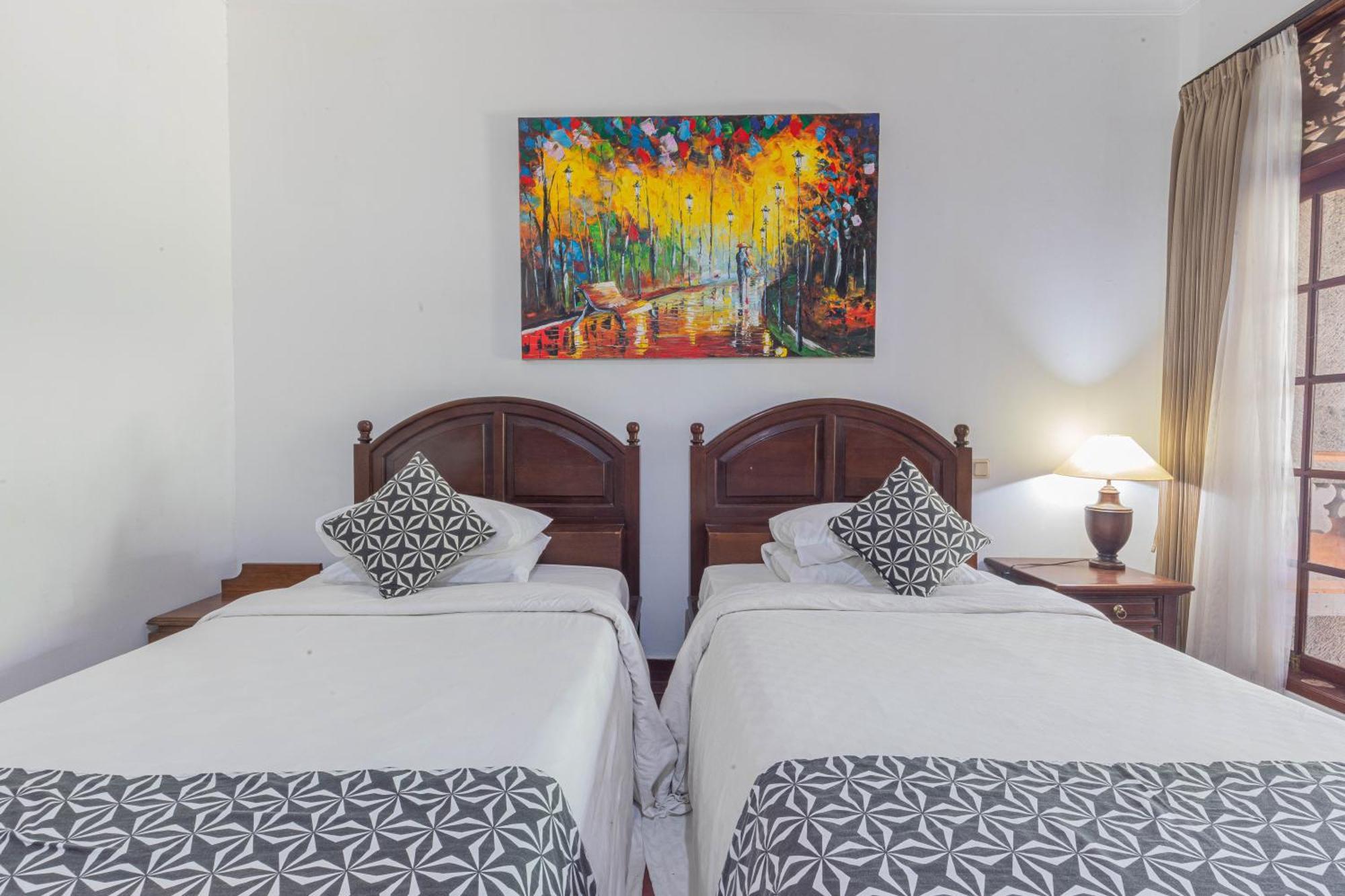 Puri Mango Guest House Sanur Экстерьер фото