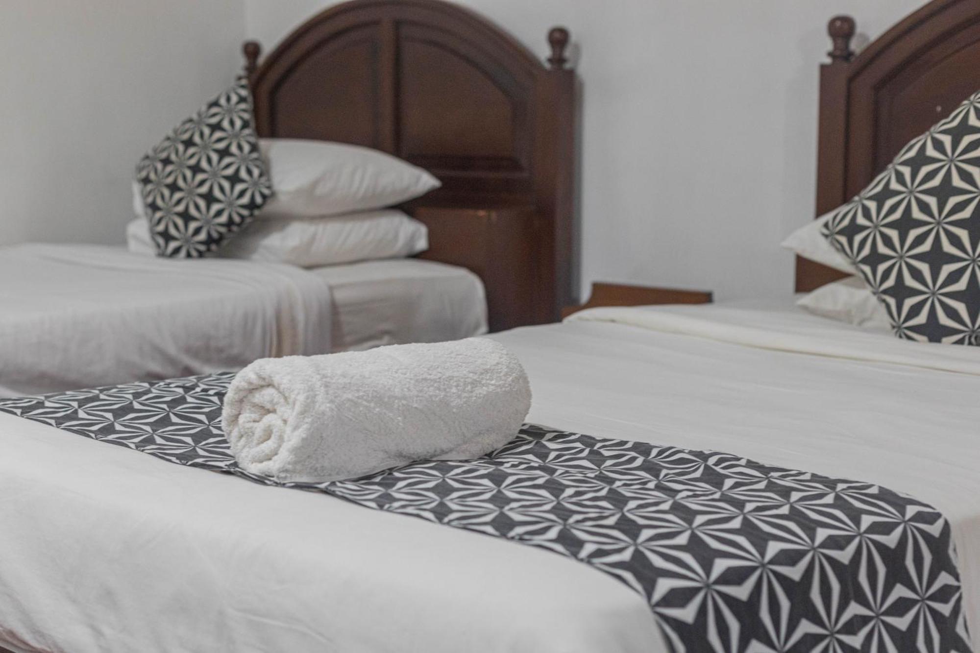 Puri Mango Guest House Sanur Экстерьер фото