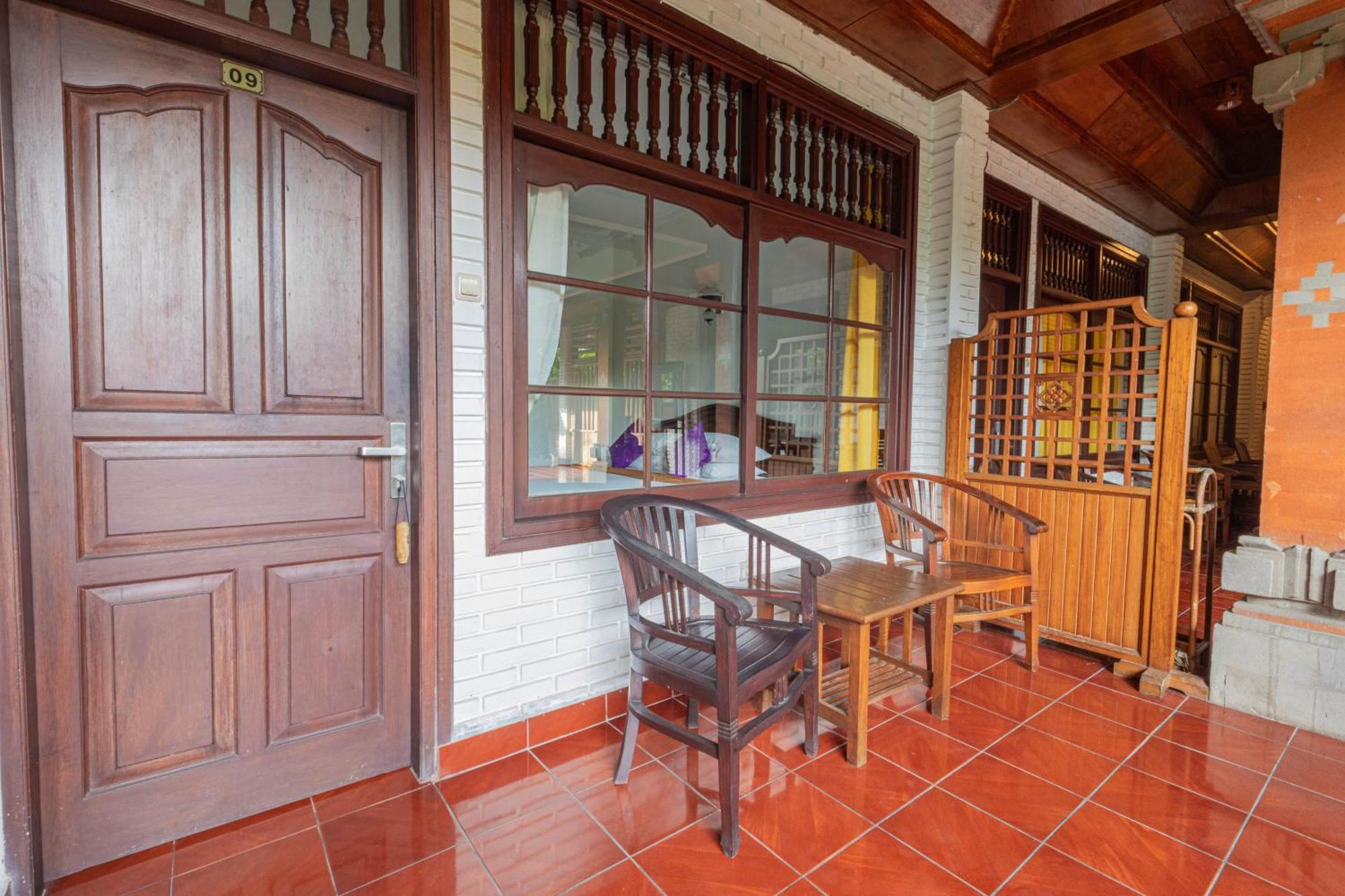 Puri Mango Guest House Sanur Экстерьер фото