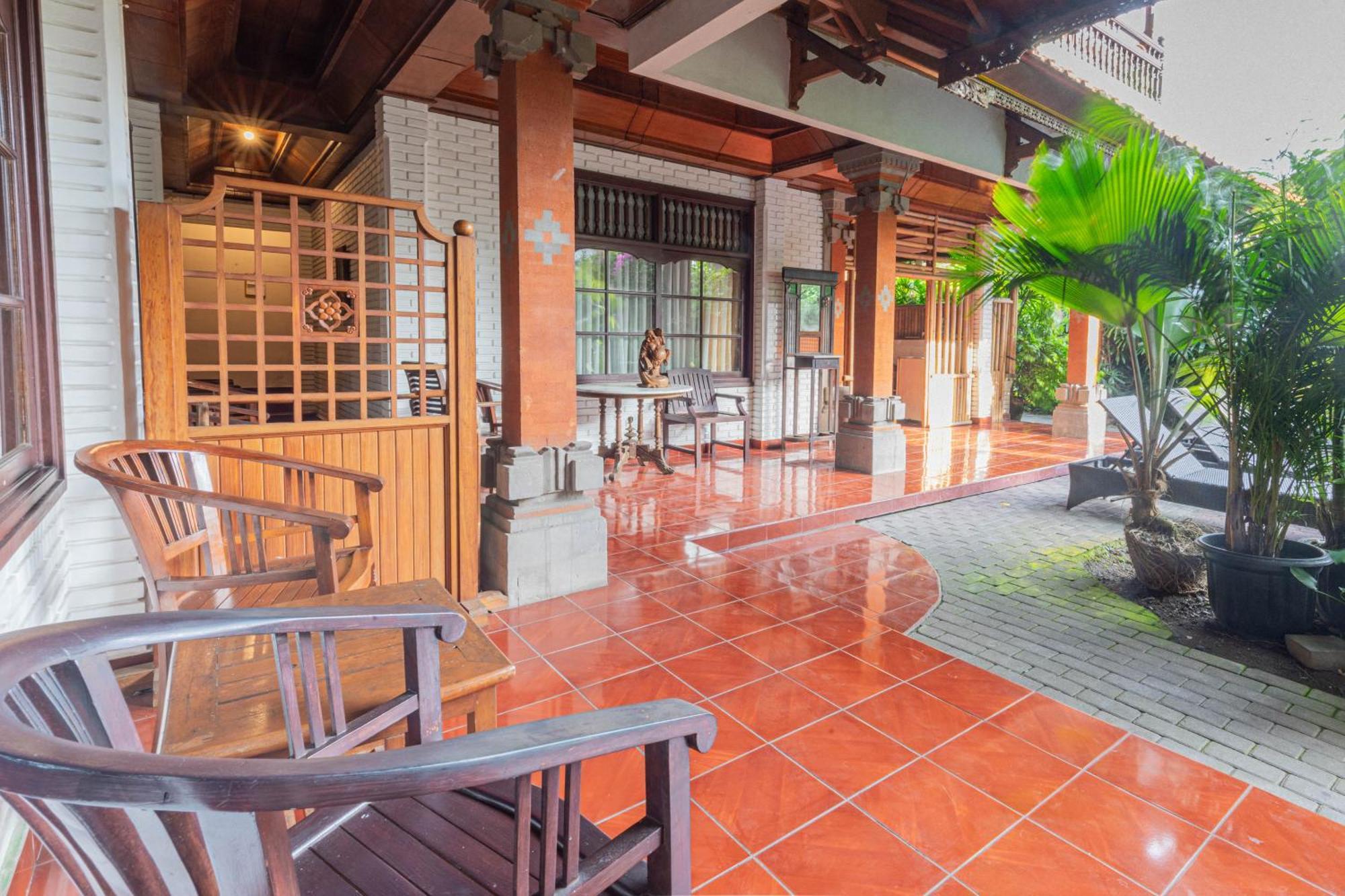 Puri Mango Guest House Sanur Экстерьер фото